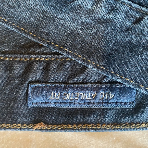 Lucky Brand dark wash jeans - Picture 5 of 5
